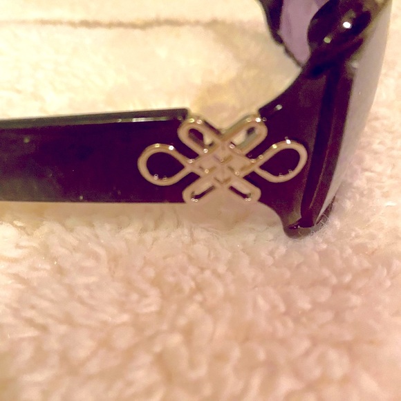 NEW BLACK SUNGLASSES - Picture 2 of 2